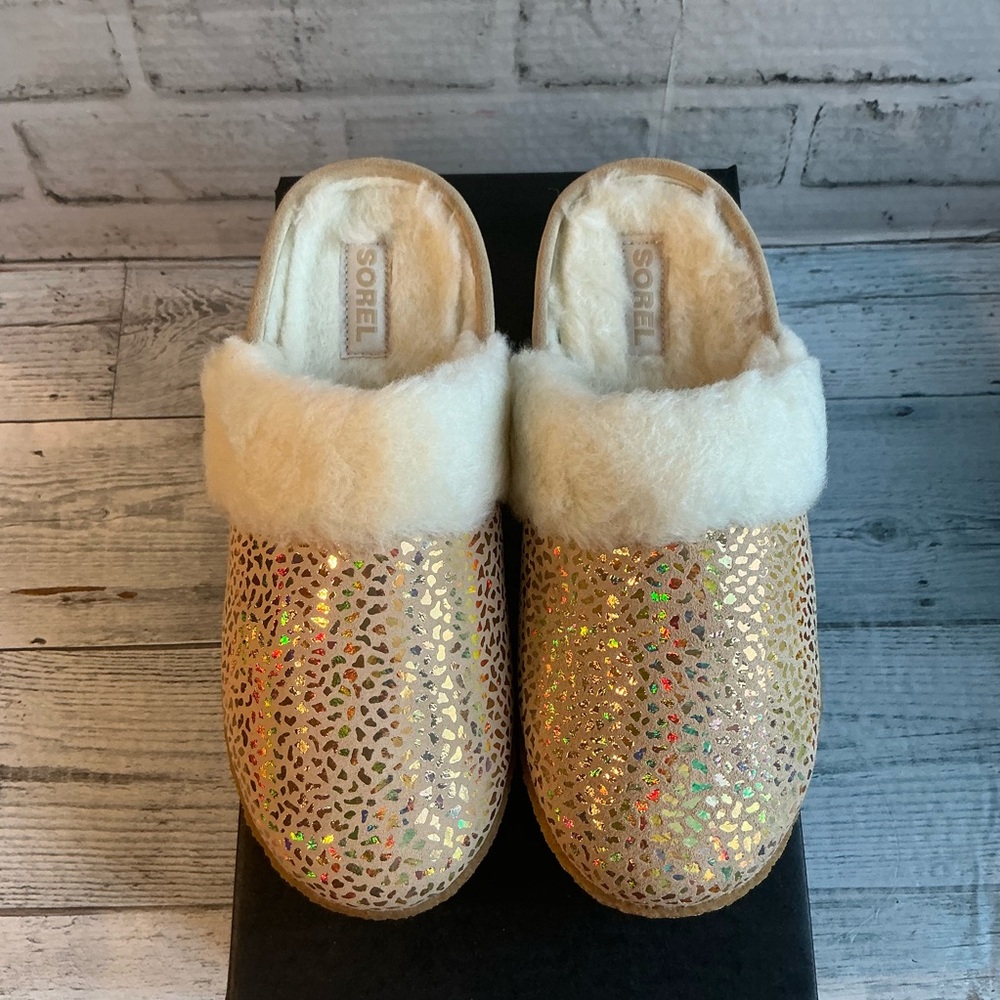 Sorel Youth Size 6C Women’s Size 8 Nakiska Slide II Suede Slippers Ceramic Color